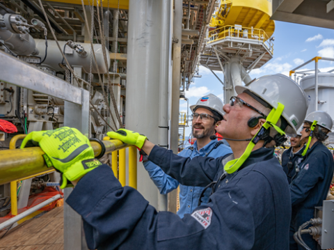 Members tour the platform and see America’s impressive clean production capabilities firsthand.